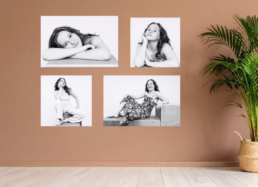 Ensemble de portraits en noir et blanc imprimés sur tableaux photo muraux dans un studio photo à Rennes.